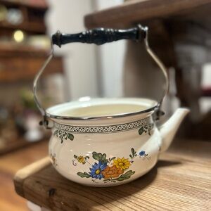 Vintage M Kamenstein Teapot with Wooden Handle